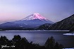 本栖湖の富士